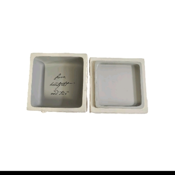 Willow Tree Square Keepsake Trinket Love Box by Lordi From the Heart 2003 - Picture 9 of 13